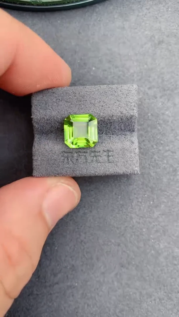 未镶嵌裸石定制橄榄石3.5ct 橄榄石 定制