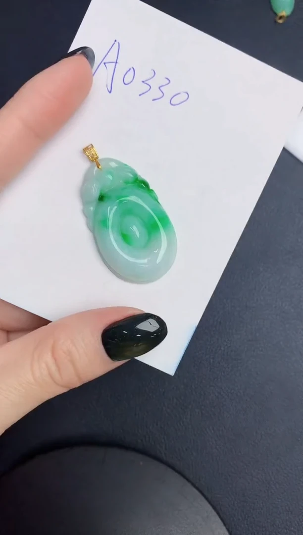 【闪购商品】翡翠颈饰18K金镶嵌0000000000