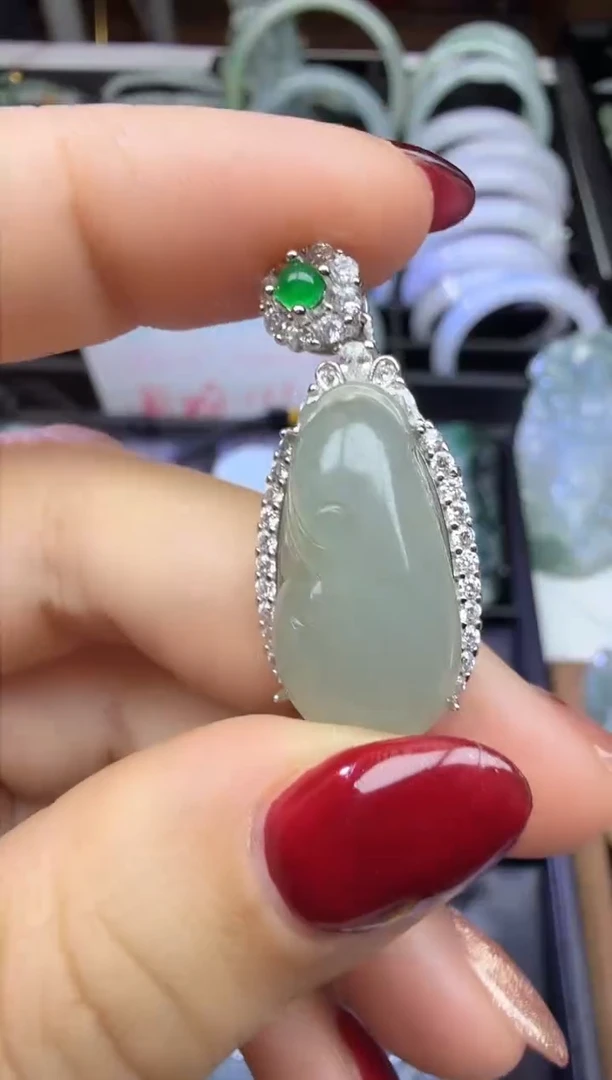 【闪购商品】翡翠颈饰银S925镶嵌如意