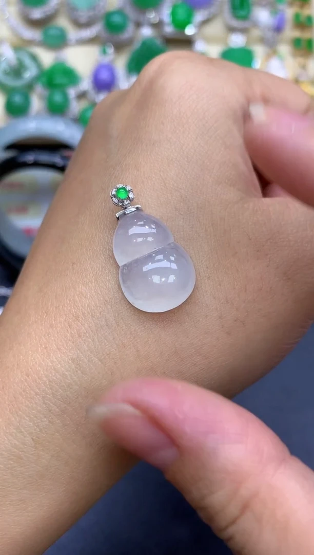 颈饰18K金镶嵌翡翠104-中国好珍宝