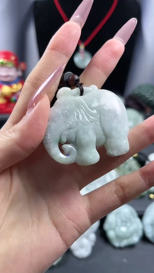 【闪购商品】翡翠颈饰未镶嵌大象