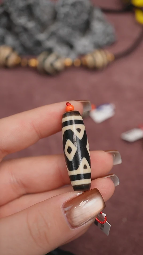 【闪购商品】玛瑙/玉髓颈饰未镶嵌蚀花玛瑙珠定制编绳