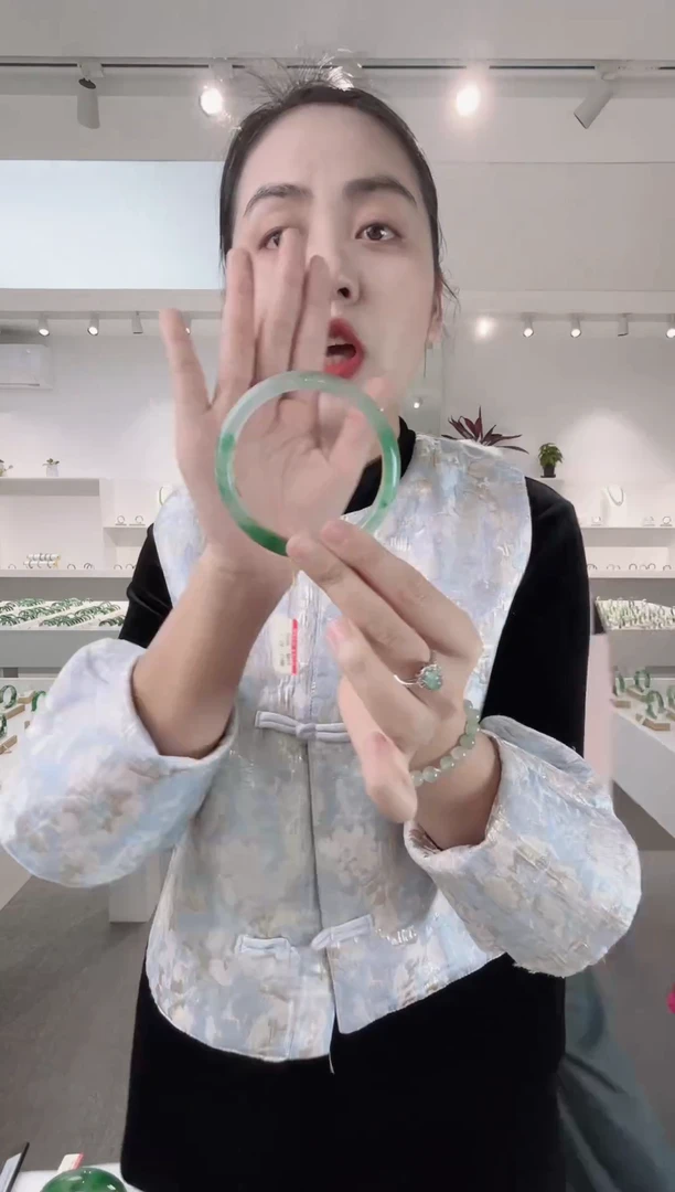 未镶嵌手镯石英质玉123