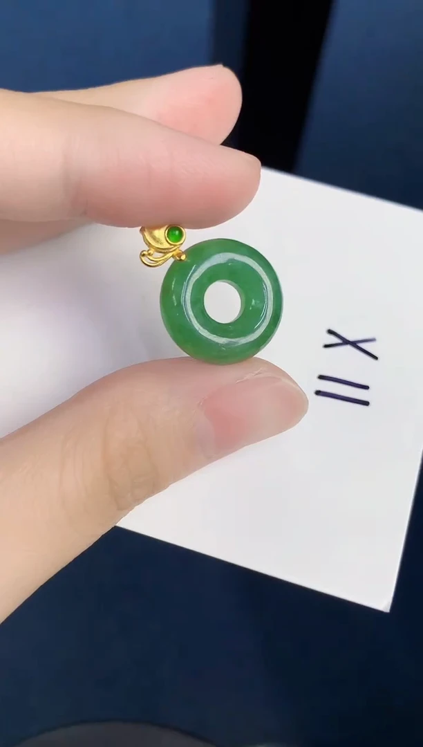 颈饰未镶嵌翡翠天然翡翠缅甸A货