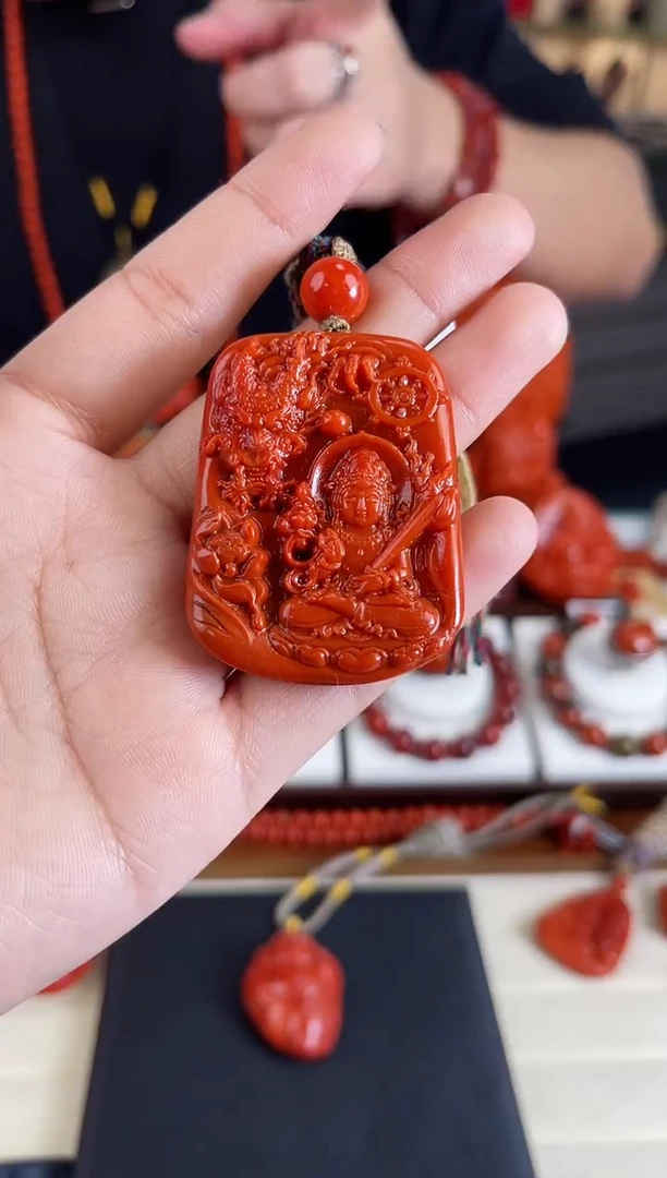 未镶嵌瓦西雕刻玉龙观音吊坠南红玛瑙（多样式发其一）