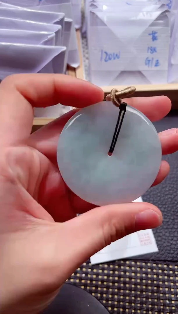 颈饰未镶嵌翡翠 000111