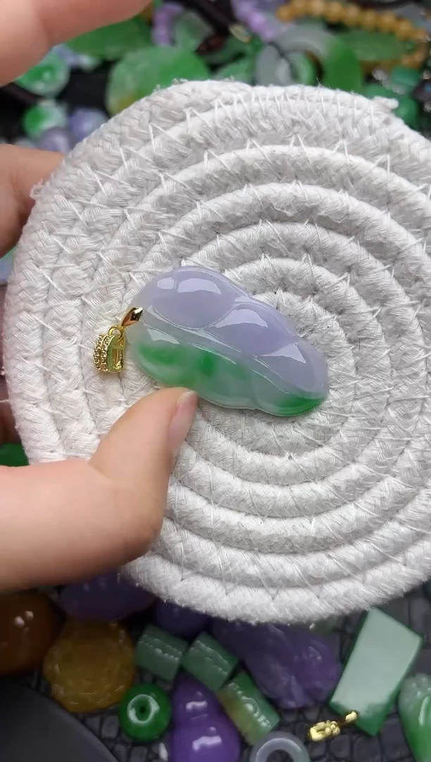 颈饰未镶嵌翡翠缅甸翡翠吊坠