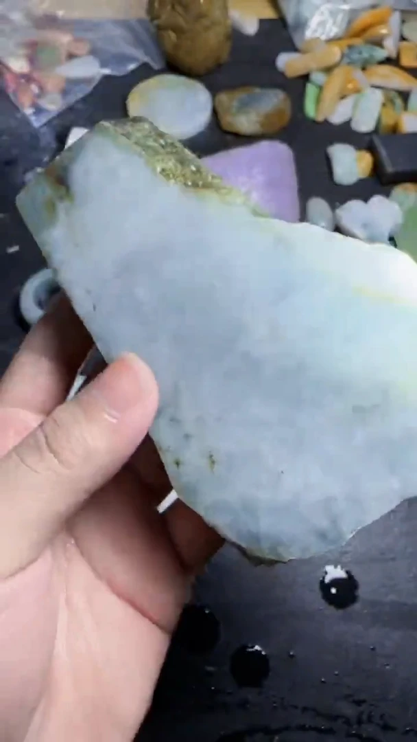 未镶嵌挂件翡翠284