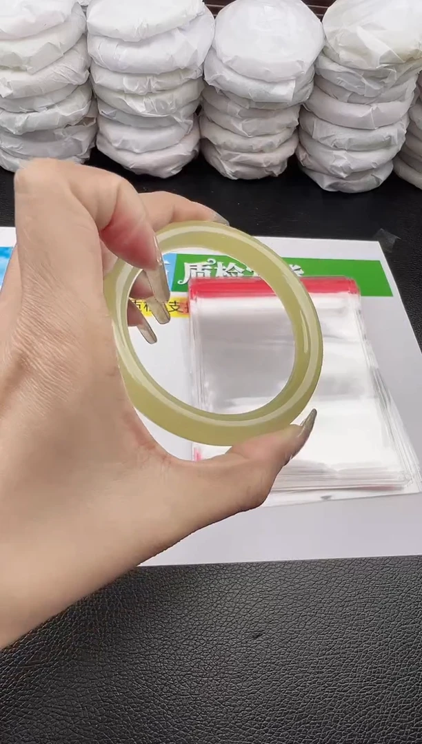 未镶嵌手镯石英质玉57 58