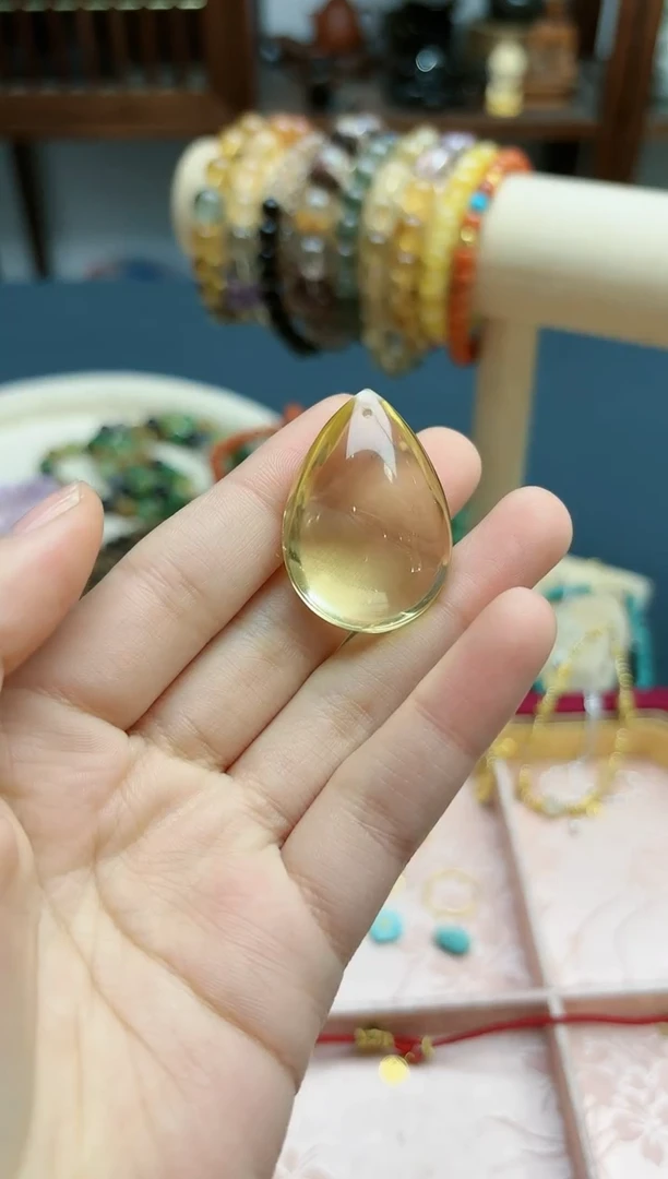 【闪购商品】水晶吊坠未镶嵌黄水晶水滴吊坠*1 ZD编绳