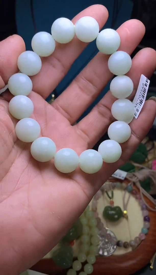 未镶嵌手串翡翠翡翠