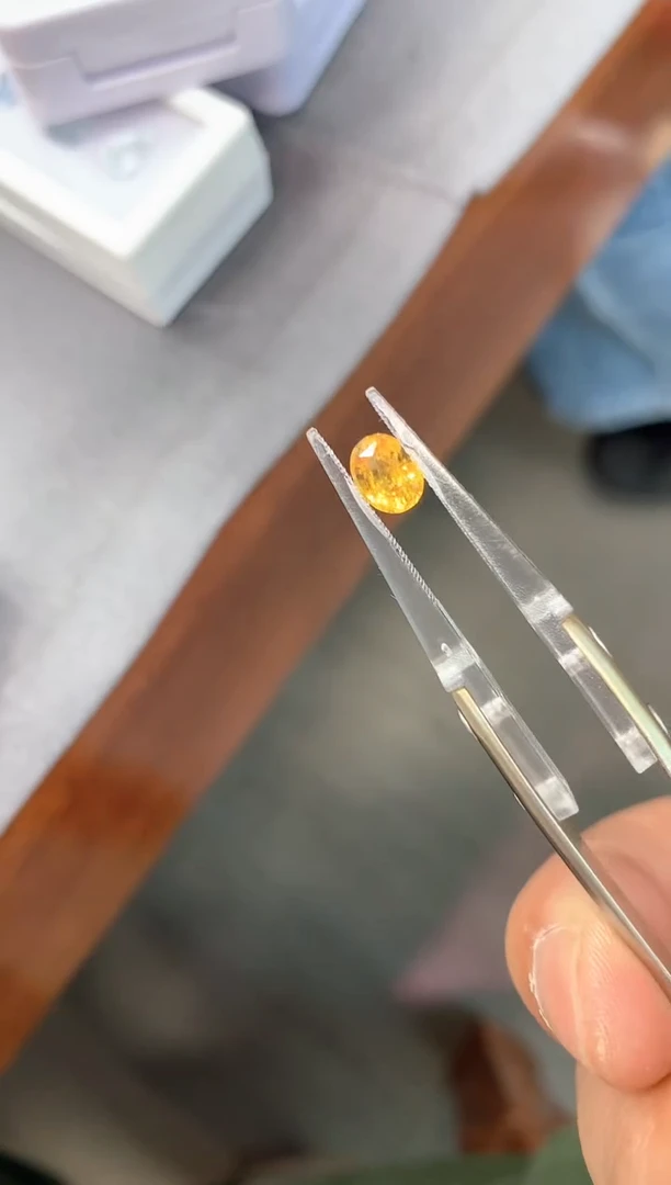 蓝宝石裸石未镶嵌1.08ct 61