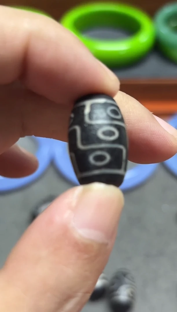 530号黑色八眼珠