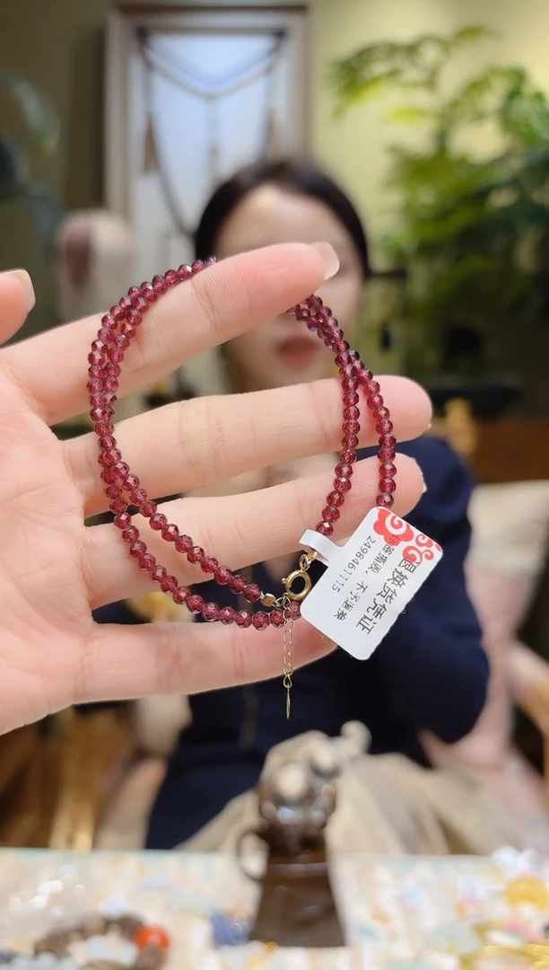 【闪购商品】石榴石项链18K金镶嵌切割面石榴石锁骨链