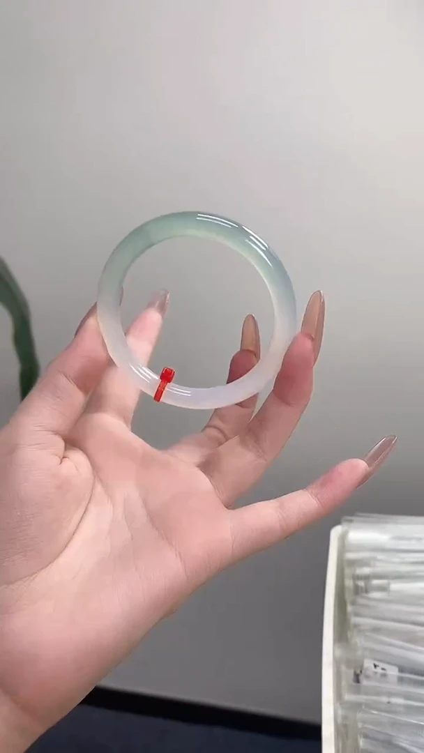 手镯玛瑙/玉髓未镶嵌56-57圆条