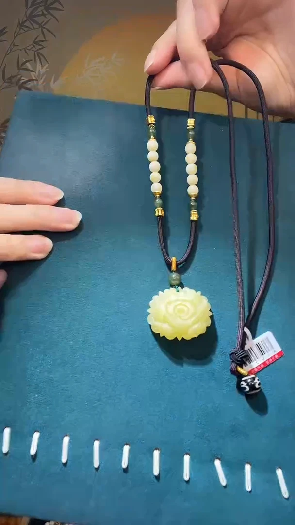 未镶嵌琥珀裸石A1025天然蜜蜡