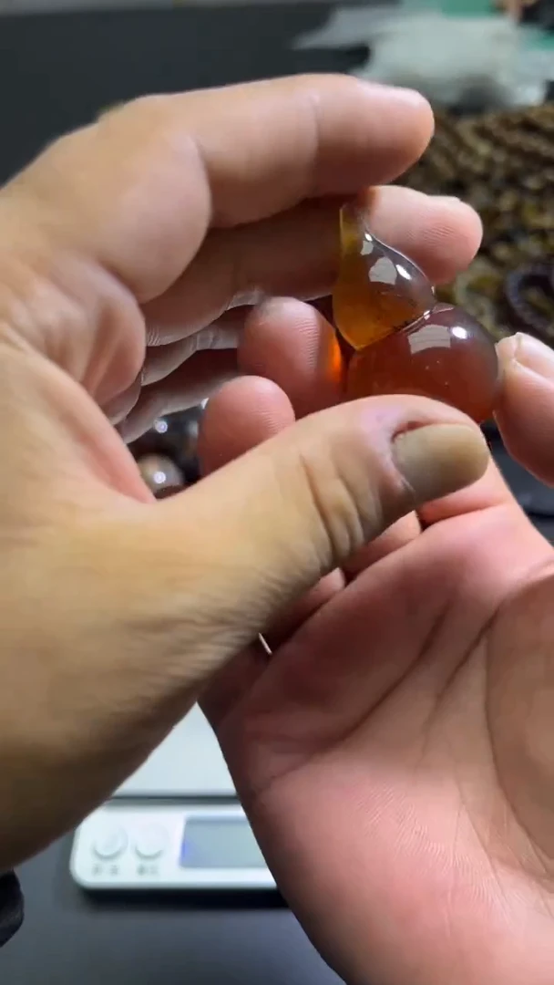 裸石琥珀未镶嵌56