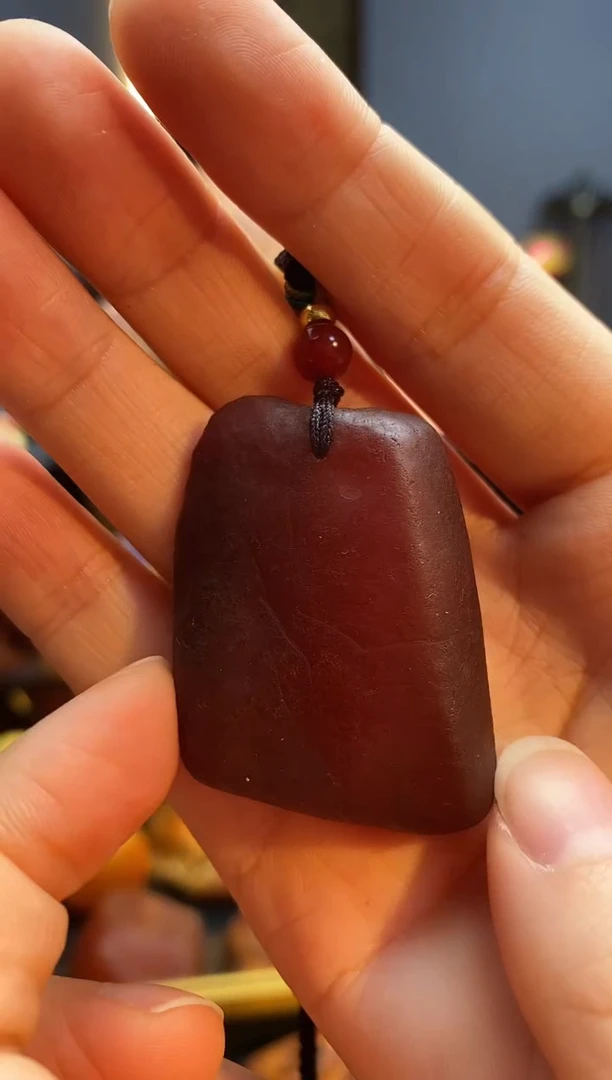 琥珀颈饰未镶嵌挂件