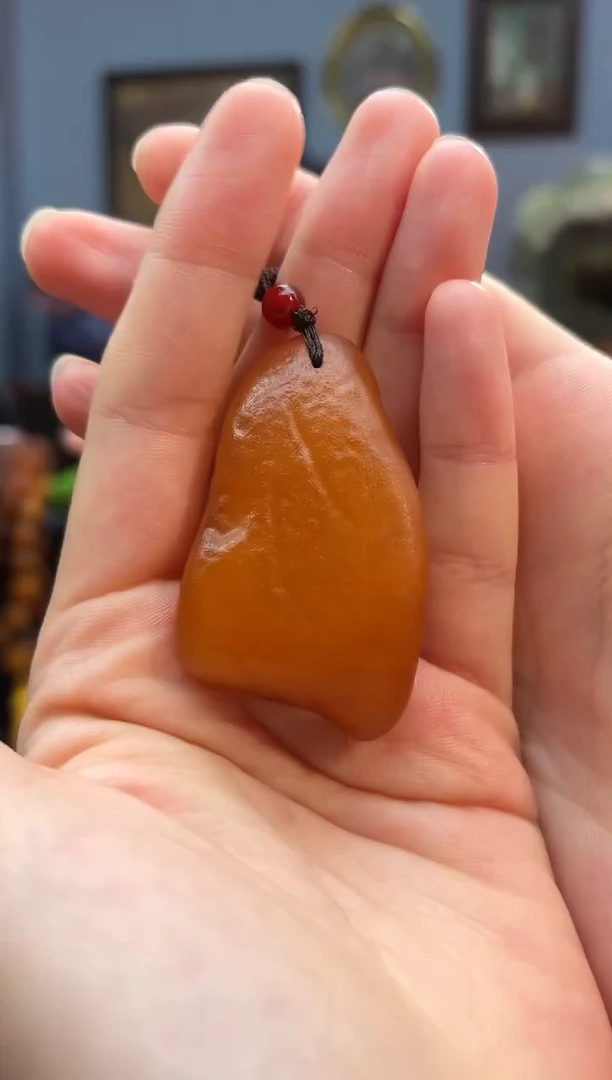 琥珀颈饰未镶嵌吊坠