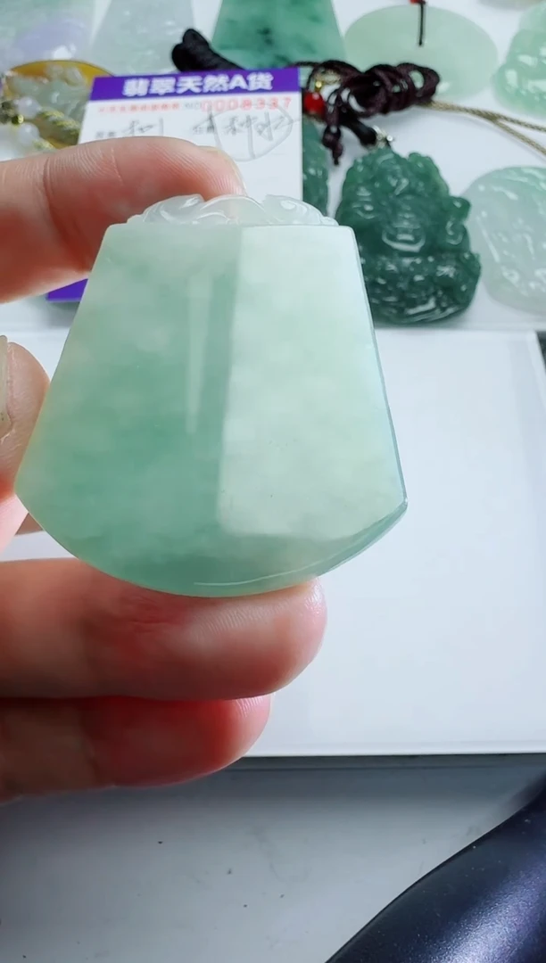 【闪购商品】翡翠颈饰未镶嵌多样性随机发其一