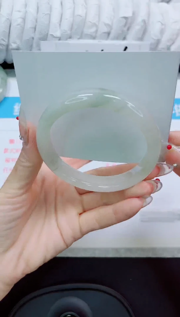 石英质玉手镯未镶嵌171