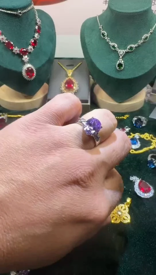 戒指蓝宝石18K金镶嵌1