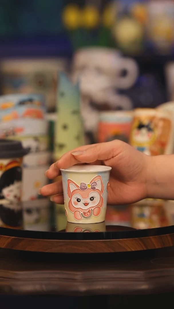 【闪购商品】摆件景德镇釉下彩绘设计师款式陶瓷