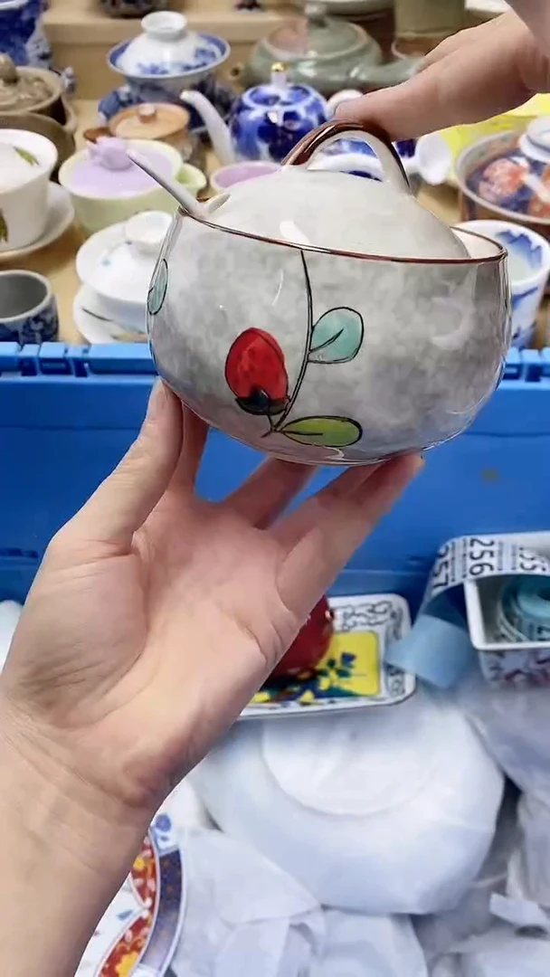 瓷片鸿****?闪购名称 瓷片