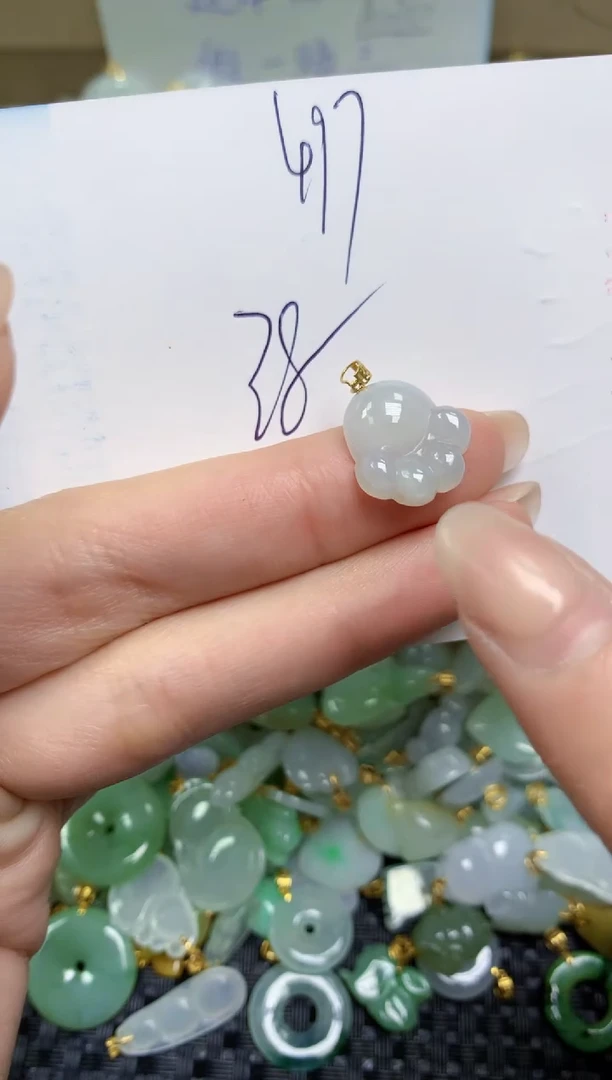 【闪购商品】翡翠颈饰18K金镶嵌天然缅甸A货翡翠