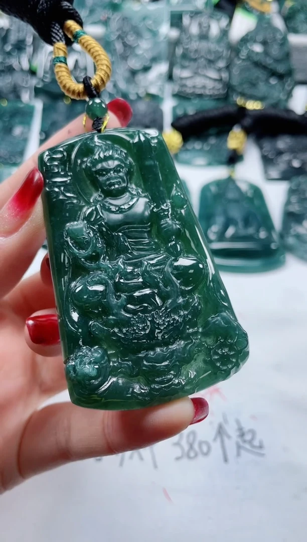 【闪购商品】翡翠颈饰未镶嵌