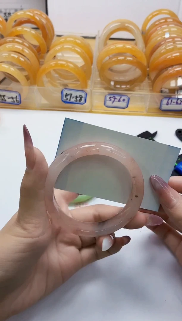 石英质玉手镯未镶嵌300/58