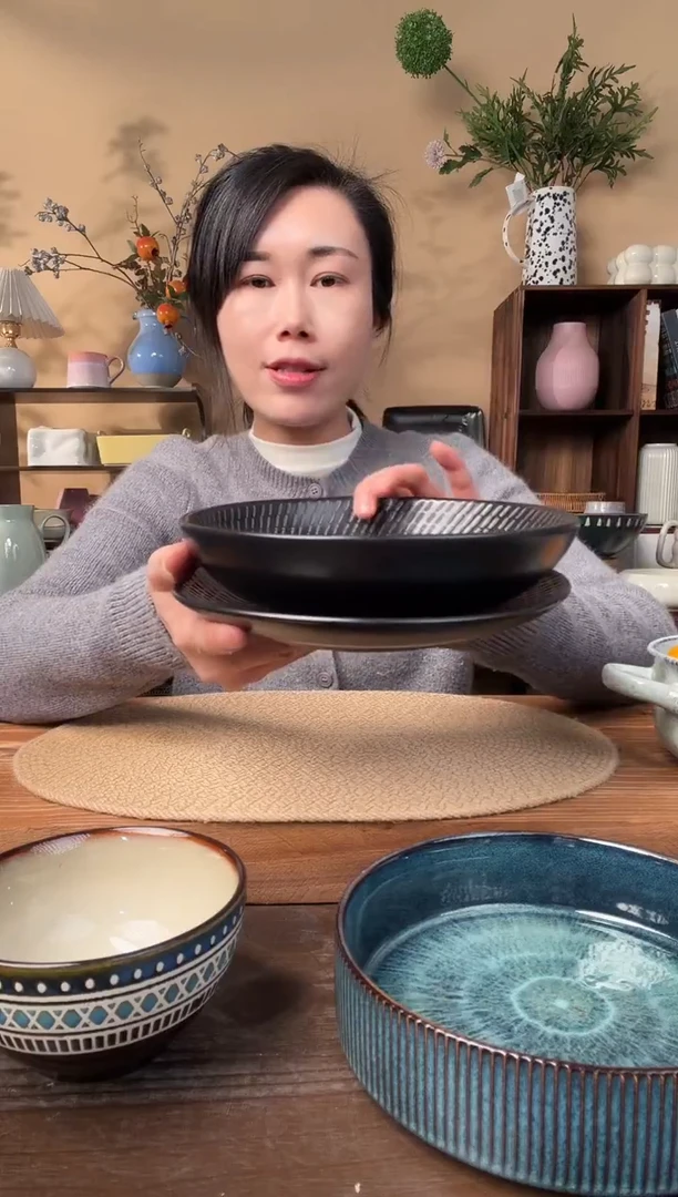 黑浮雕碗盘二件套微瑕