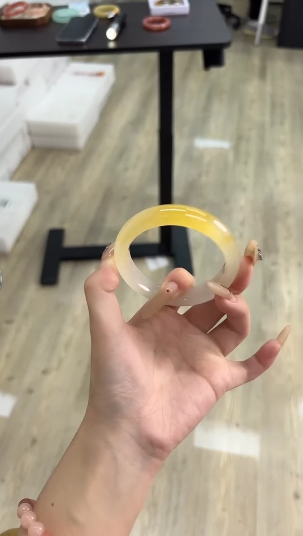 未镶嵌手镯石英质玉68-55HU