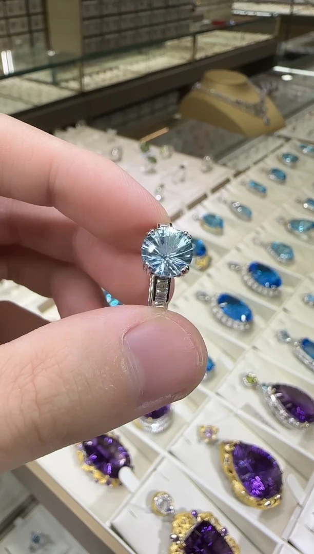 银S925镶嵌戒指托帕石8mm