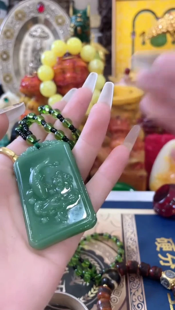 绿挂件老板娘主播推荐推荐