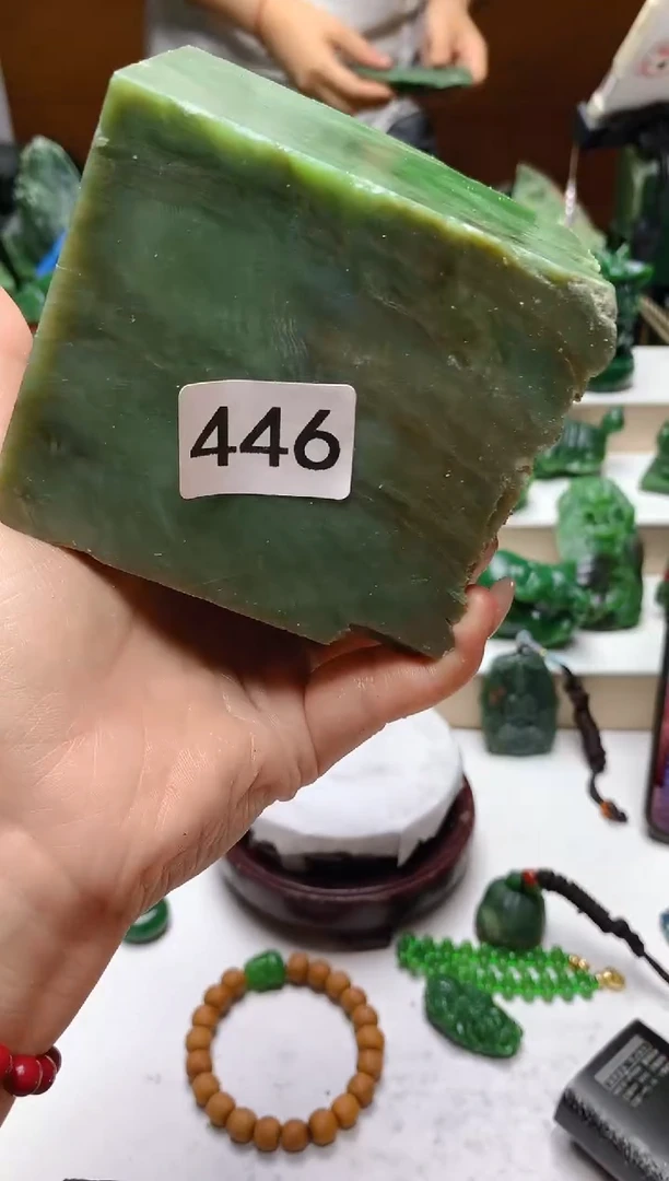 未镶嵌和田玉（碧玉）珠宝半成品1