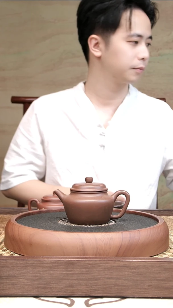 圆器革紫泥德钟壶