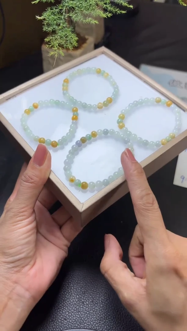 未镶嵌挂件翡翠多样性发一件R703126