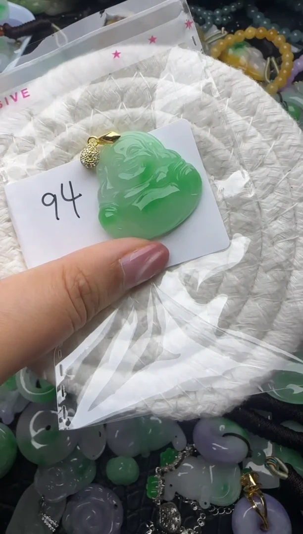 颈饰未镶嵌翡翠缅甸翡翠吊坠