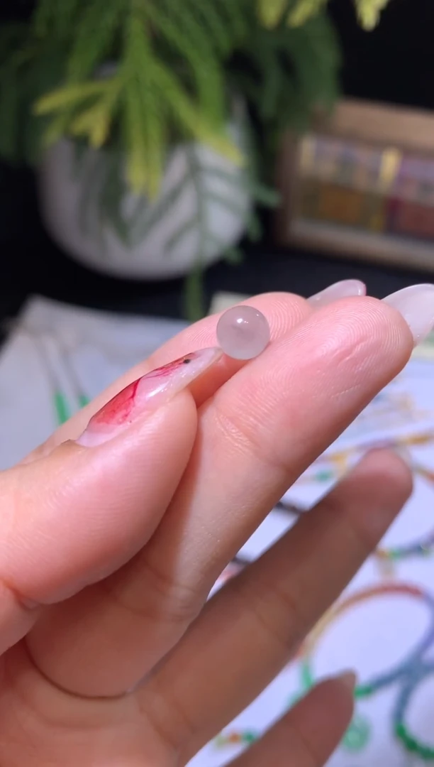 【闪购商品】定制翡翠未镶嵌6.8*珠子380+38