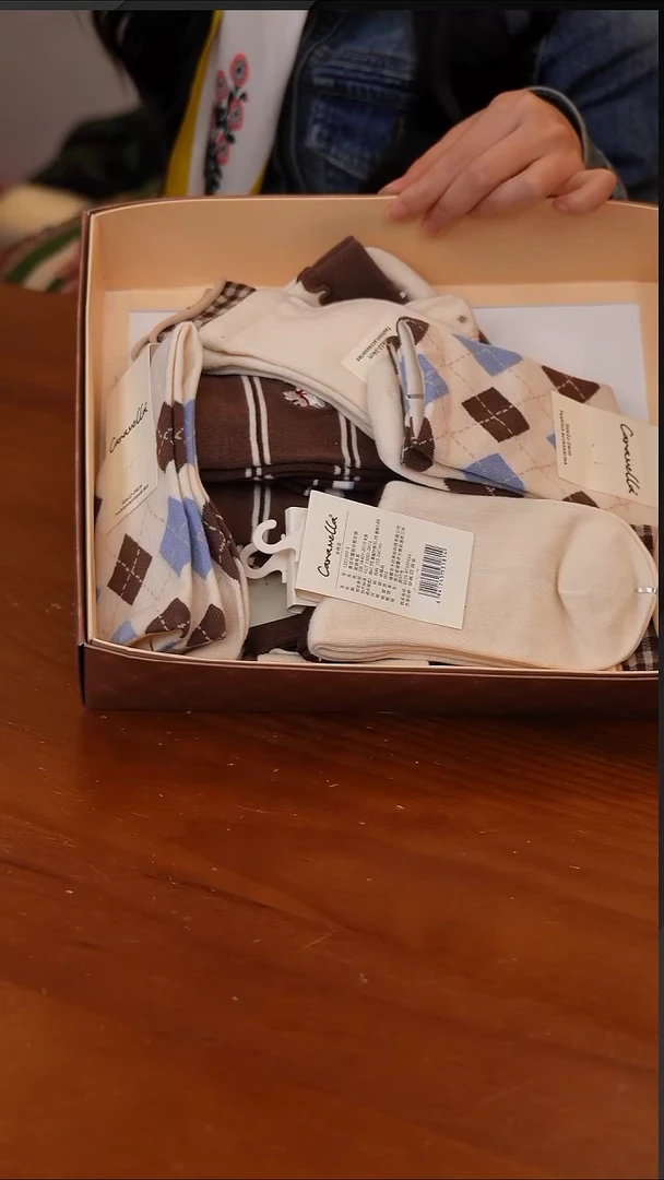 陶76-黄油可露丽中筒女袜12双【CF5555】