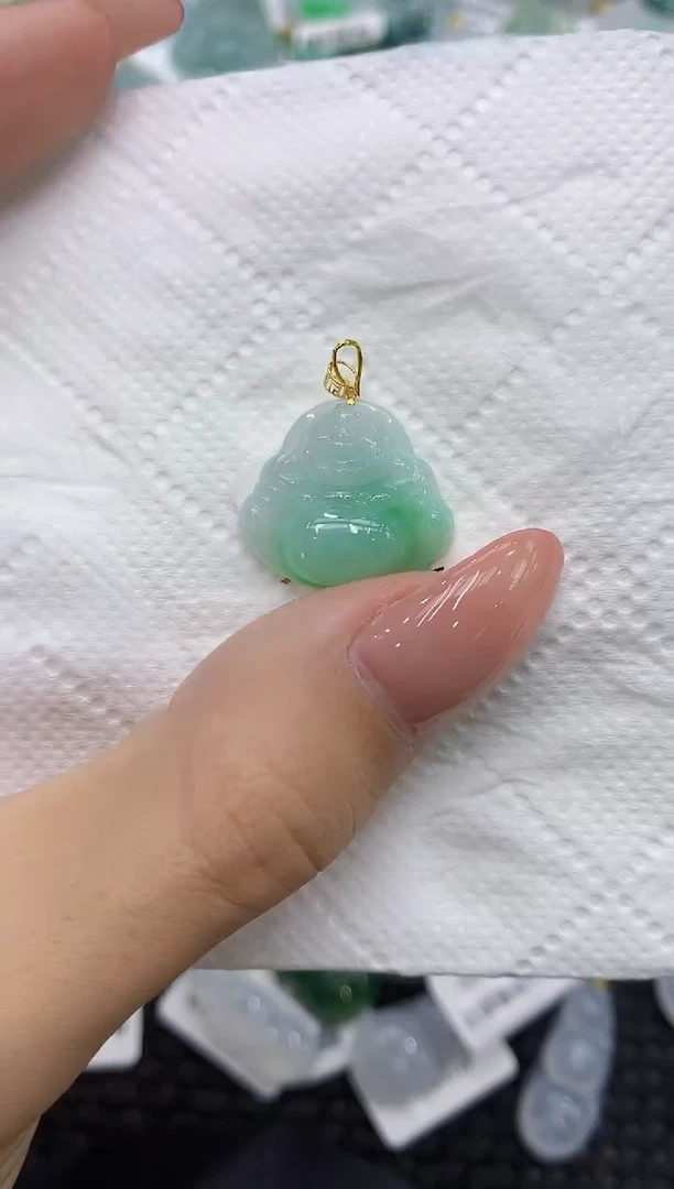 颈饰18K金镶嵌翡翠111111111111