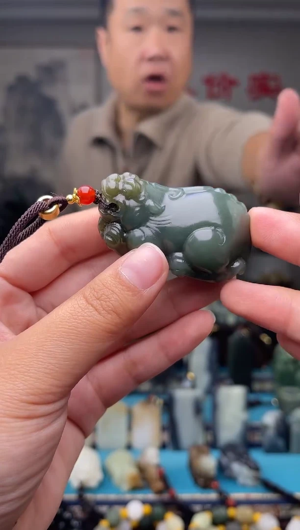 未镶嵌和田玉挂件1