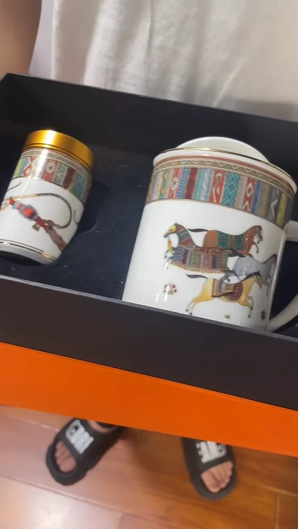 杯鸿辉家品牌瓷器，京东包邮！