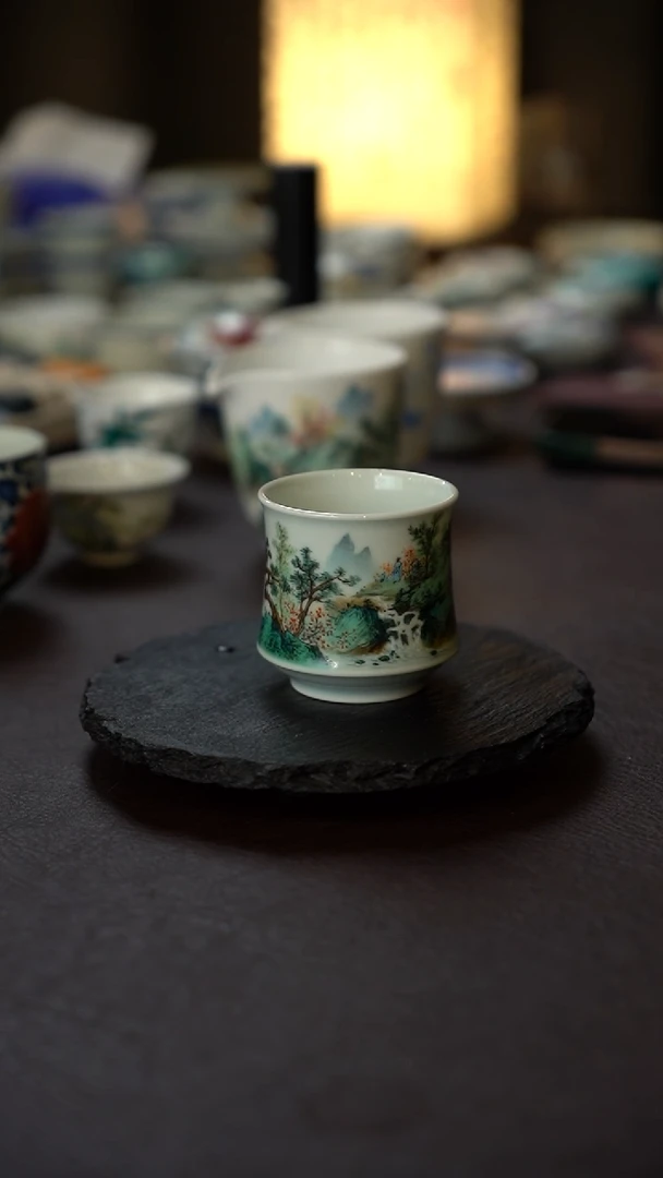 王钢全手工手绘青绿山水主人杯