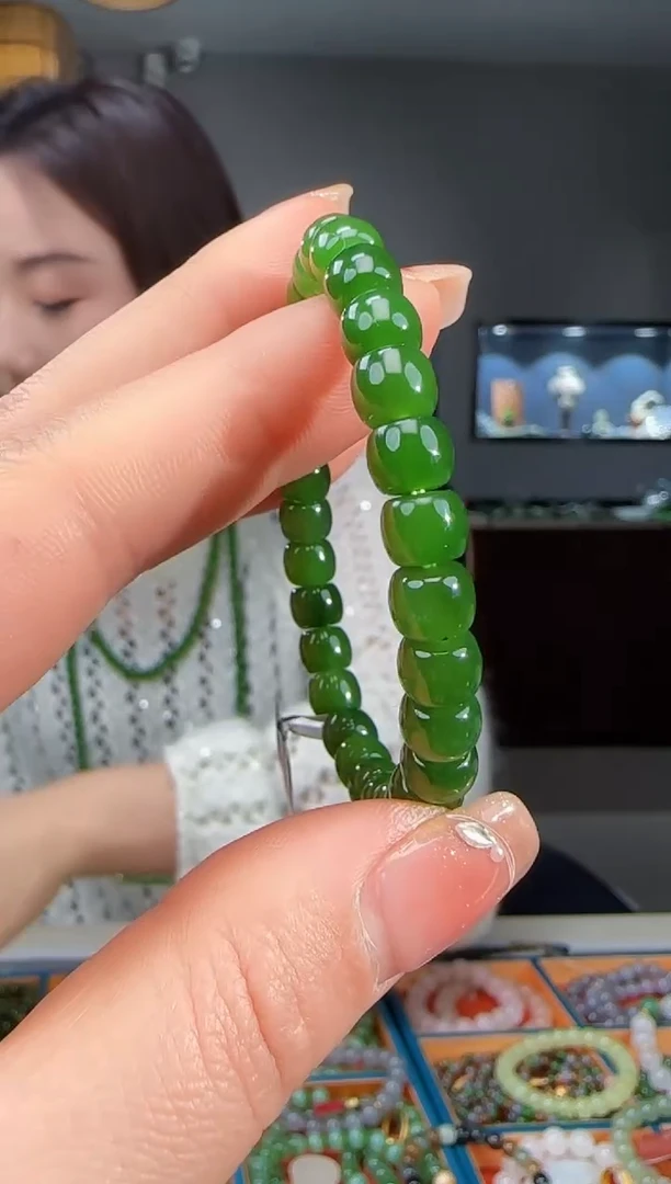 未镶嵌手链和田玉1