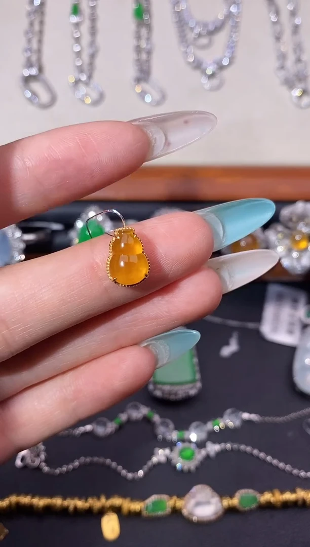 翡翠18K金镶嵌吊坠(不含链)葫芦DIY