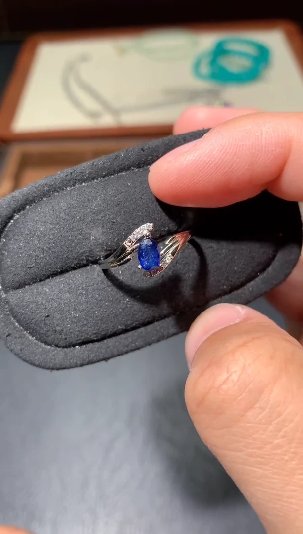 戒指蓝宝石未镶嵌P47