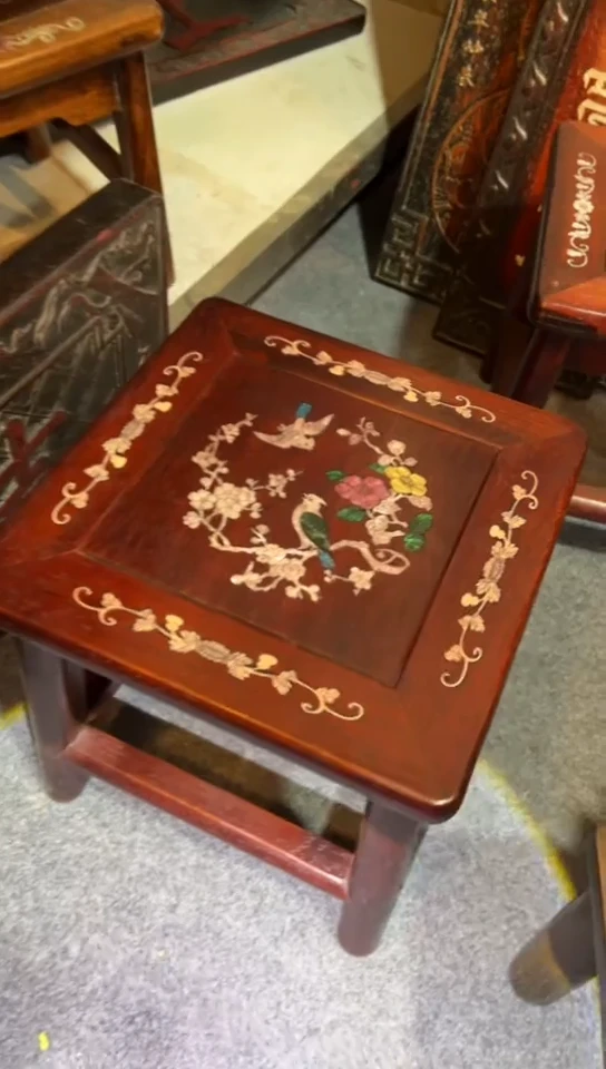 非洲紫檀（红花梨）28x28x30cm凳子