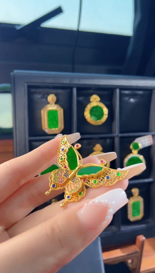 【闪购商品】翡翠吊坠(不含链)银S925镀金镶嵌天然缅甸翡翠A货吊坠